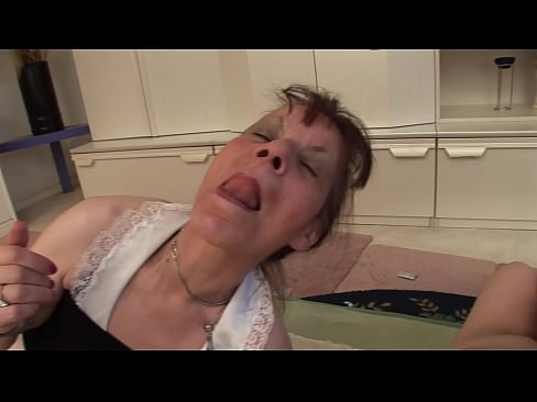 ❤️ Twa beppes en ien pake hawwe in trijetal ️ Seksfideo by ús fy.ixiporn.ru ❤