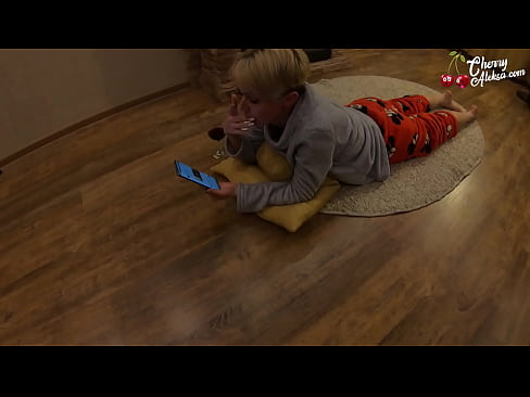 ❤️ Gekke blonde sûgje Enorme lul dy't derop sûgje en stuiterje - Anale seks ️ Seksfideo by ús fy.ixiporn.ru ❤
