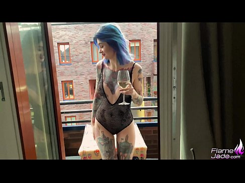 ❤️ Geweldich famke sûget mei in gulp en neukt hertstochtlik ûnder de iepen loft ️ Seksfideo by ús fy.ixiporn.ru ❤